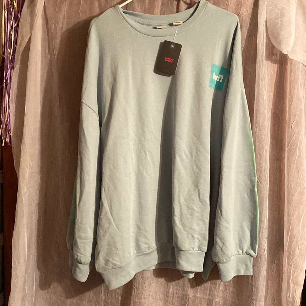 Levi’s NEW Sweatshirt Men’s XL Sweatshirt with back design forces of nature